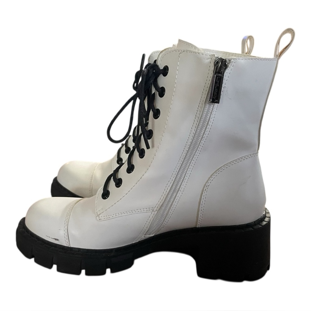 Unilady White Hight Top Combat Style Boots Zip Entry EUC Women’s  Size US 7.5